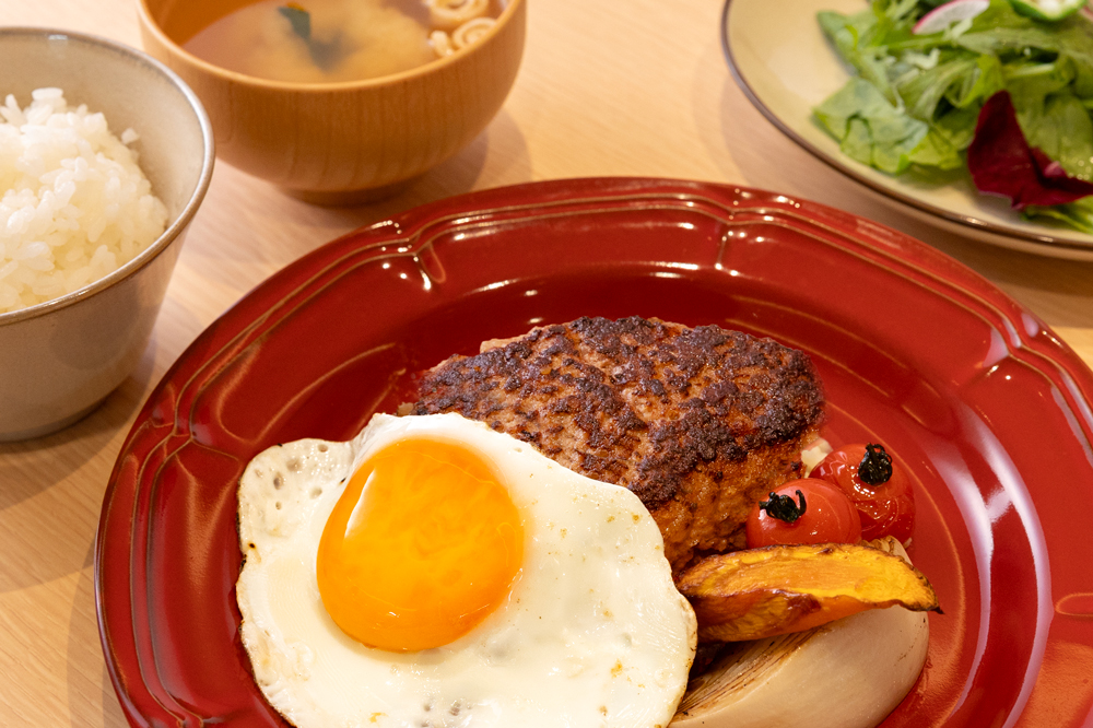 手作りハンバーグ 卵