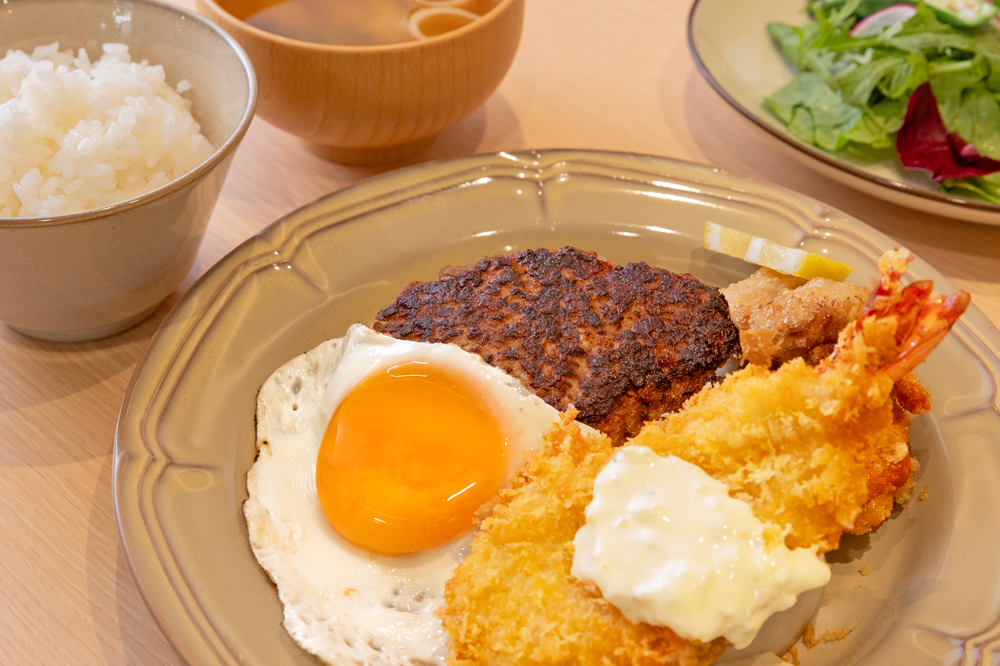 手作りハンバーグ 卵